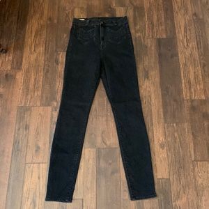 Gap True Skinny Sky High 28 6T Faded Black